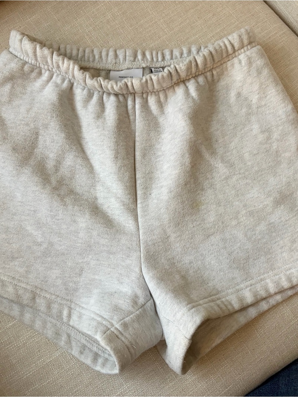 Aritzia Women's Sweat Shorts — Light Cream